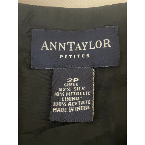 Ann Taylor Womens Silk Metallic Crop Camisole Tank Top Sleeveless Size 2P Black - Picture 4 of 4